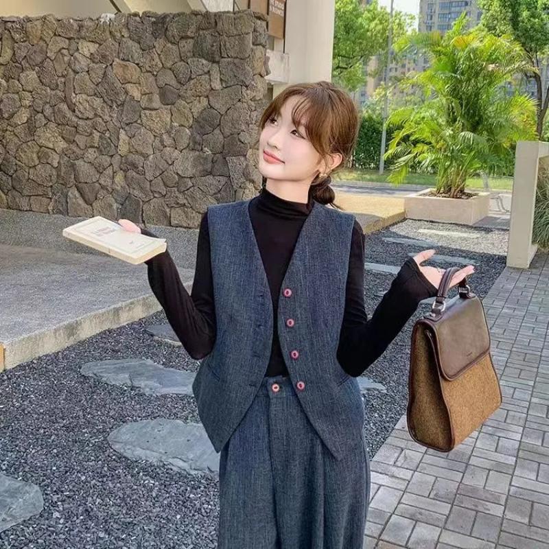 Women's Sleeveless Vest Texture Button Front Loose Fit Casual Office Outfit