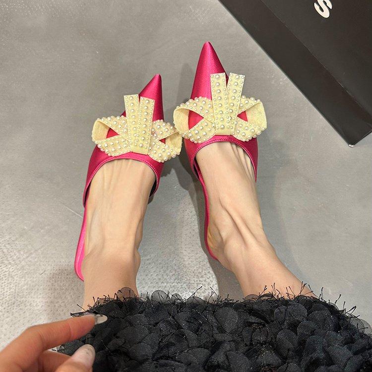 Retro pointed slippers flat-bottomed bag head 2025 summer new pearl one-word bow sandals women's shoes