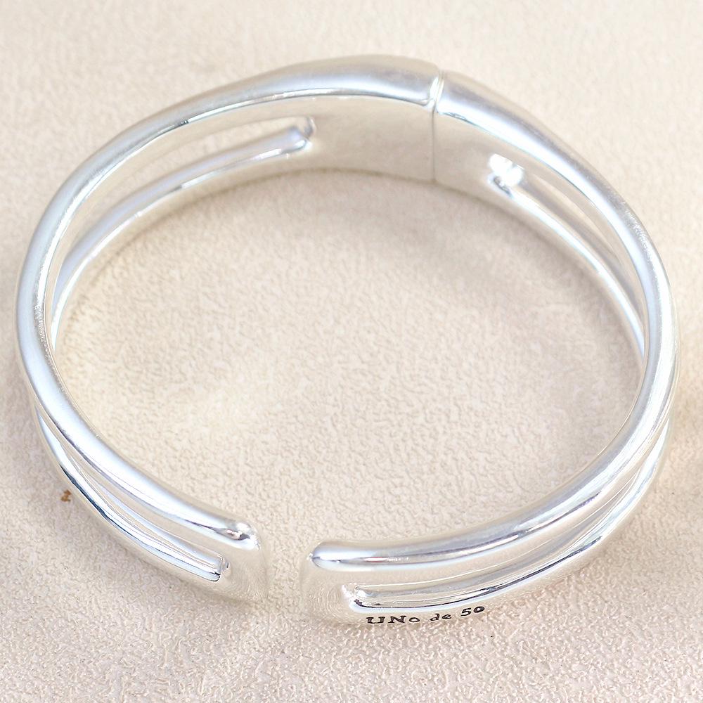 UNOde50 Bestseller Women s Blue-Green Double Layer Open Cuff Bracelet (2026 Edition) 19 cm