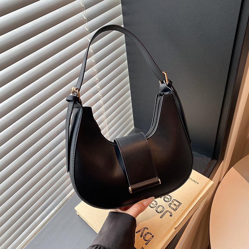 

Нишевый дизайн, однотонная, в иностранном стиле, универсальная сумка подмышку, женская, с индивидуальностью, повседневная, свежая, для работы, модная, на плечо чёрный