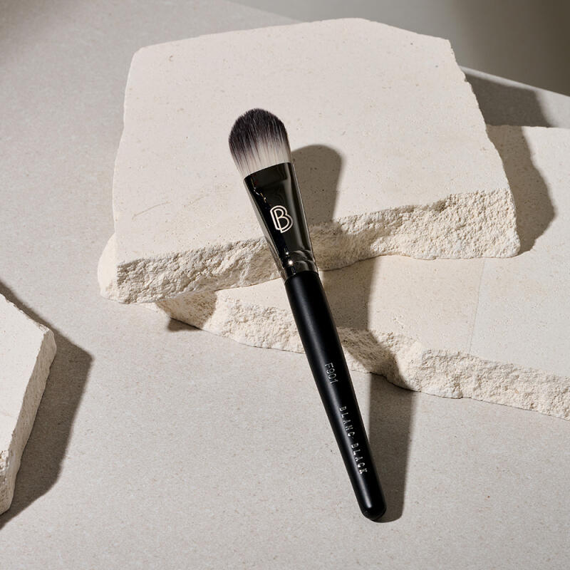 

Makeup Foundation Wide Firm Bristles Brush F901