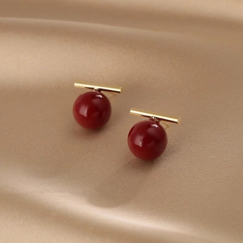 Korean Style S925 Silver Pearl Stud Earrings for Women - Simple, Elegant, and High-End