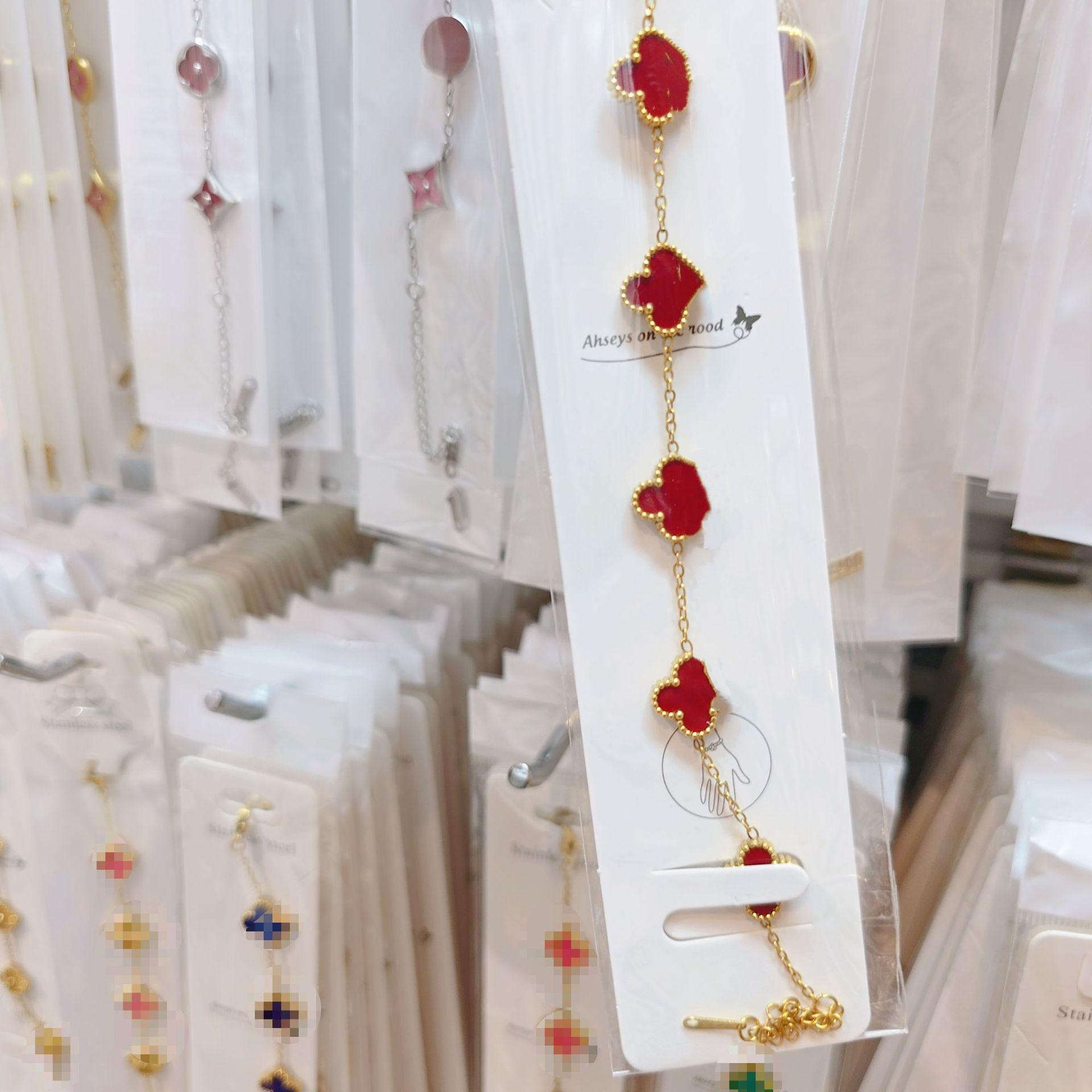 

Двусторонний браслет «Пятицветник», «Четырехлистный клевер», титановая сталь, не выцветает, легкая роскошь, ювелирное изделие высокого класса