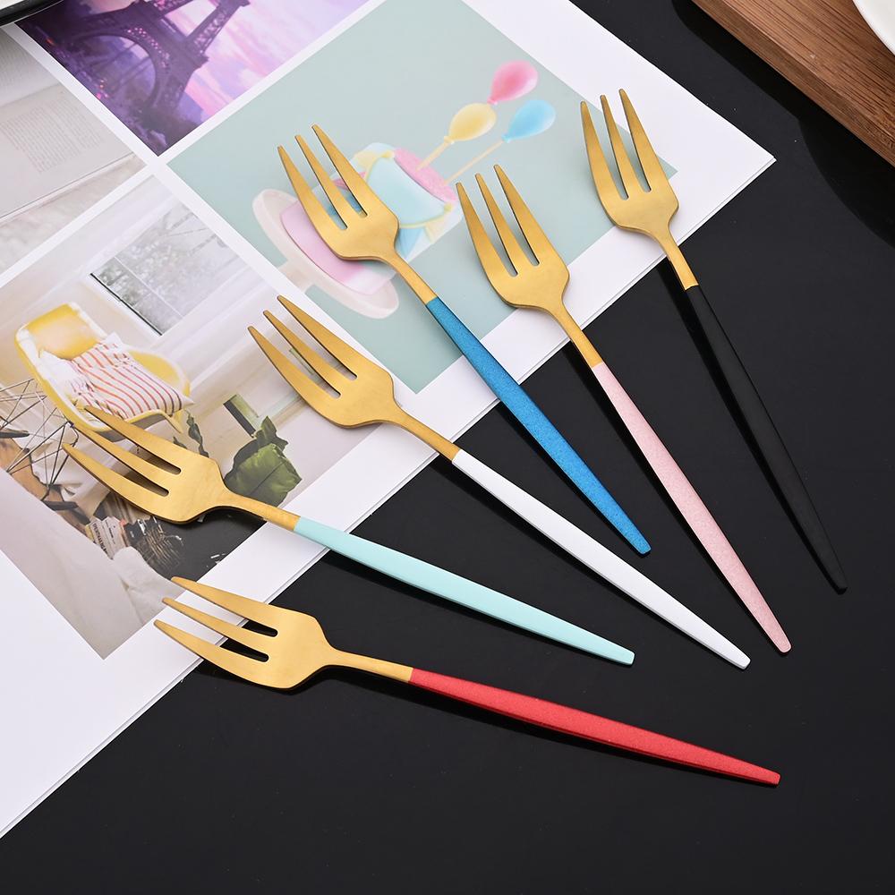 30Pcs Portuguese Style Stainless Steel Dinnerware Cutlery Set High-end Knife Fruit Fork Spoon Flatware Set Suitable for Kitchen