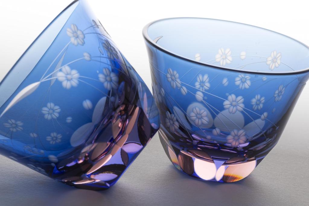 Glass Studio Saiho Edo Kiriko Sake Cup with Cherry Blossom Gift Flower Kiriko Glass Design, Blue-Pink, Boxed,