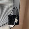 Summer New Women'S Bag Retro Simple Shoulder Armpit Bag Commuter Portable Tote Bag Fashion Large Capacity
