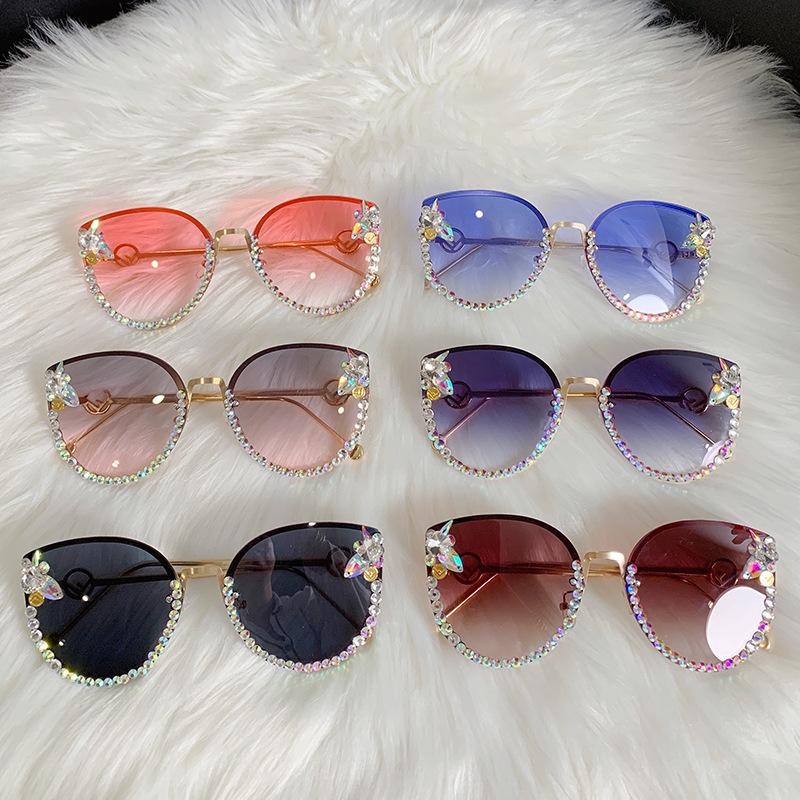 Diamond-inlaid cat eye retro sunglasses large frame sunglasses women's metal temple hollow sunglasses