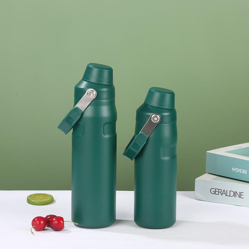 

Stainless Steel Insulated Cup Outdoor Portable Large-capacity Sports Water Bottle Travel Vacuum Double-layer Space Water Bottle 750ml темно-зеленого