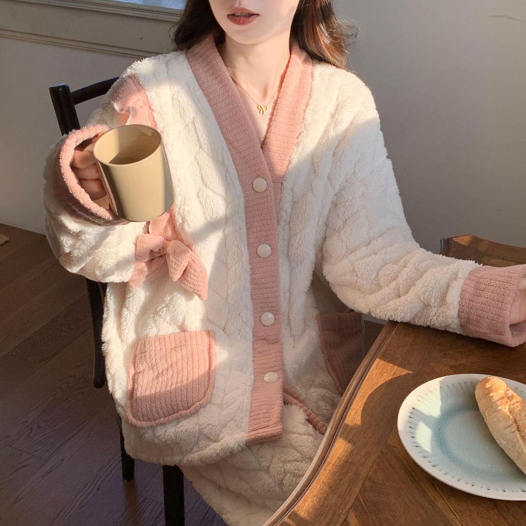 Winterpyjama aus Korallenfleece für Damen: Dickes, warmes Flanell-Loungewear-Set im süßen Stil