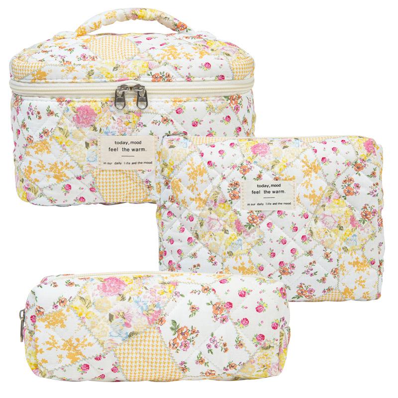 2023 Floral Cute Cotton Makeup & Toiletry Bag - Small, Fresh, Portable Storage Case