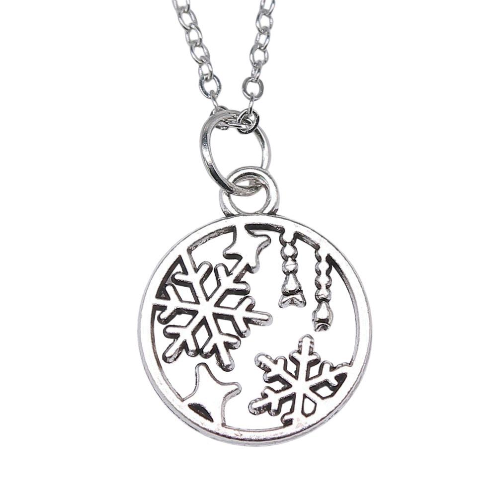Hollow Star Moon Pendant Necklace Minimalist Geometric Jewelry 40cm Short Chain