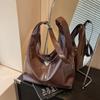 Retro Large-capacity Bag Women's New Versatile Simple Shoulder Messenger Bag Commuter Tote Bag