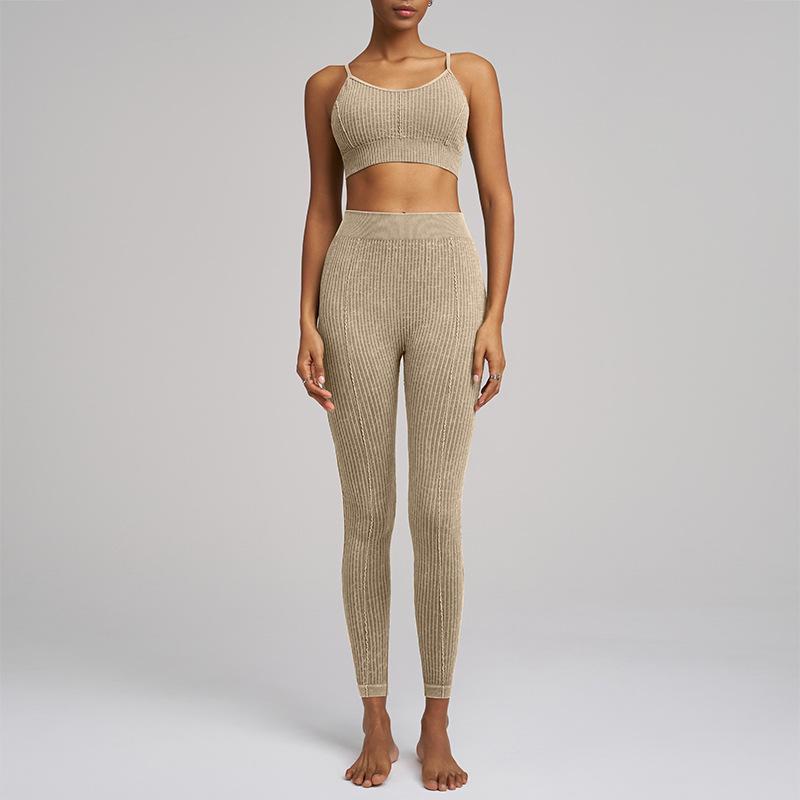 Женский рубчатый костюм для йоги Joomon: Двухсекционный набор для пилатеса и фитнеса с тонкими бретелями и дизайном, подчеркивающим бедра. Small