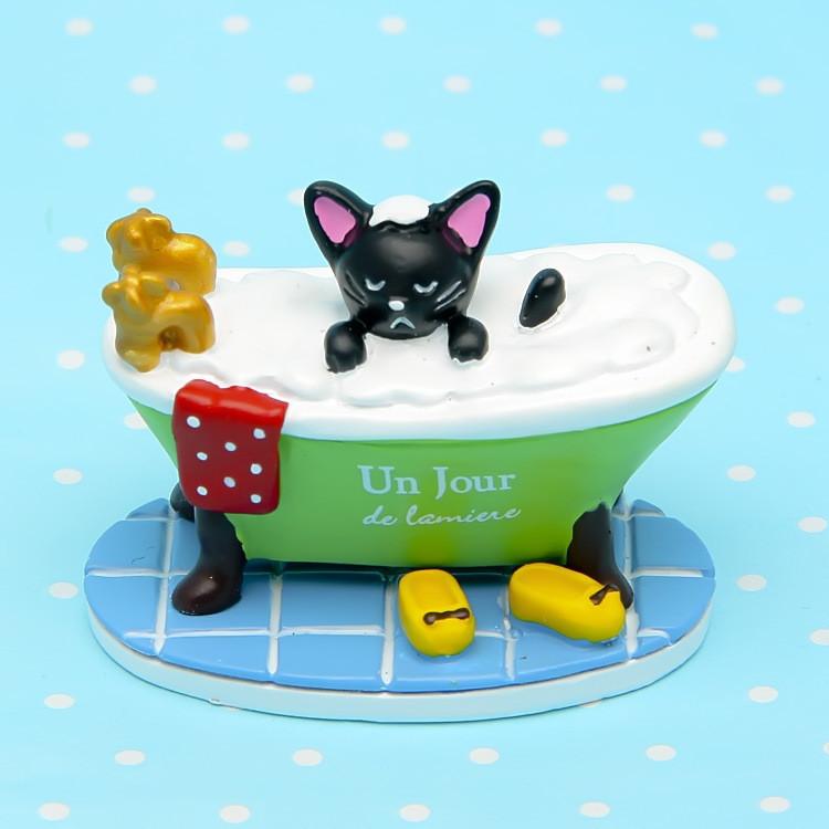 Black Taking Cat A Bath In The Bathtub Resin Ornament For Home Gifts Styling