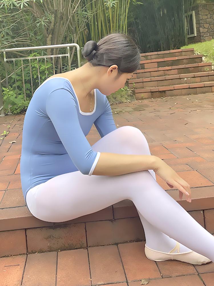 Expertly Crafted Ballet & Gymnastics Body-Shaping Leotard with Long Sleeves for Adult Training & Aerial Yoga