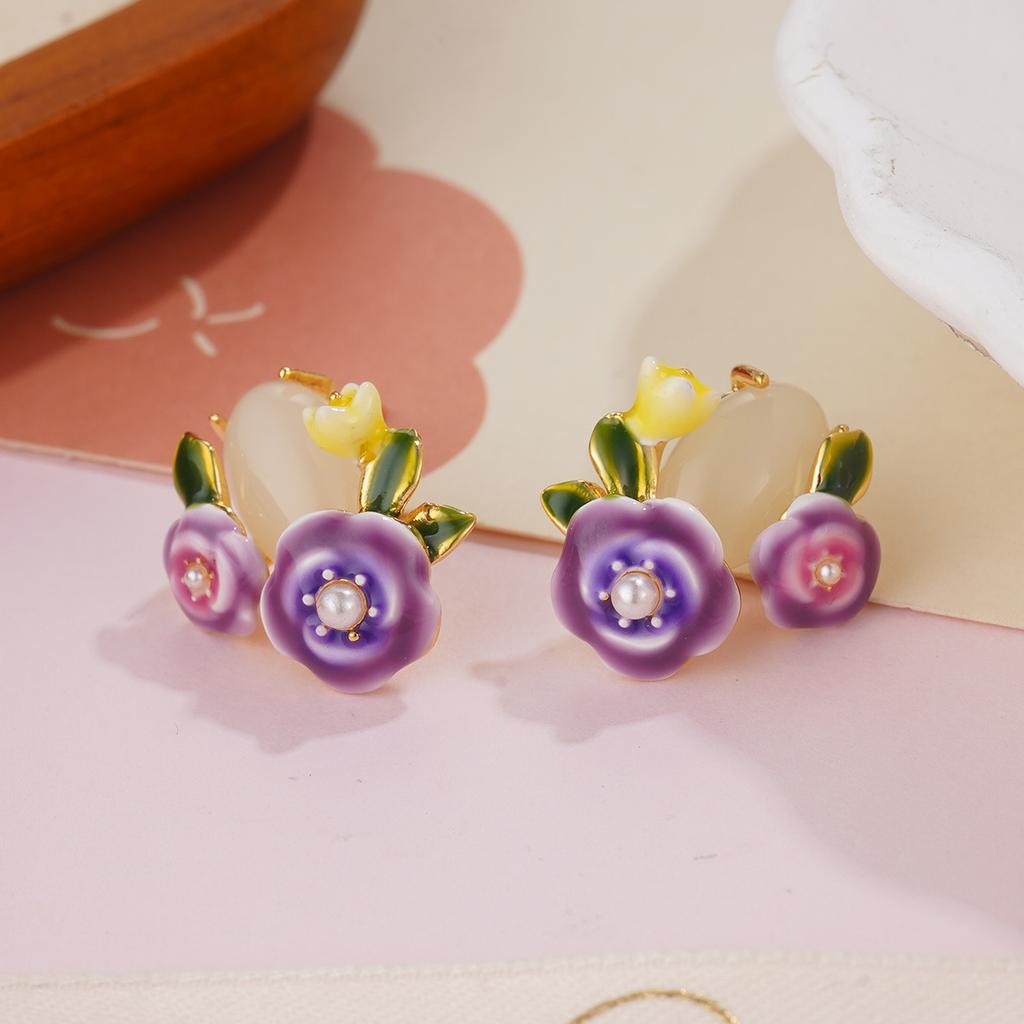 New Spring Pearl Flower Earrings Niche Design Premium Earrings 2026 Enamel Temperament Non-collision Earrings