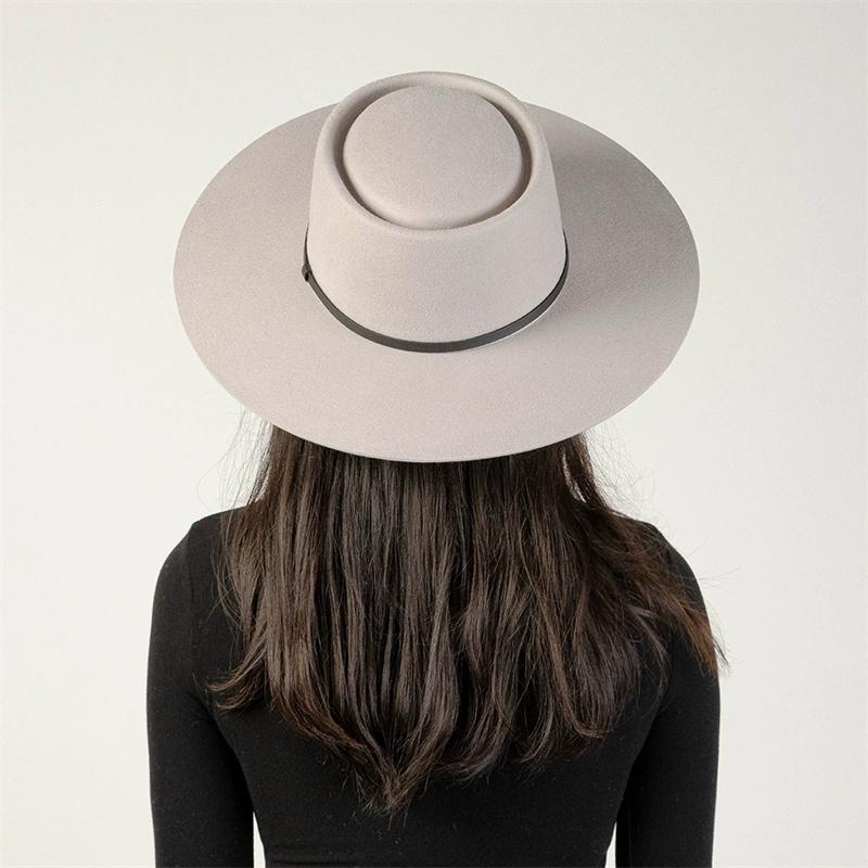 202602-HH2106B ins schick winterlicher Wollfilz 9,5cm Krempe PU-Gürtel Fedora Hut Kappe Herren Damen Freizeit Panama Jazzhut