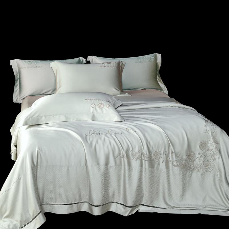 Hodo Su Embroidery All-Season Tussah Silk Quilt