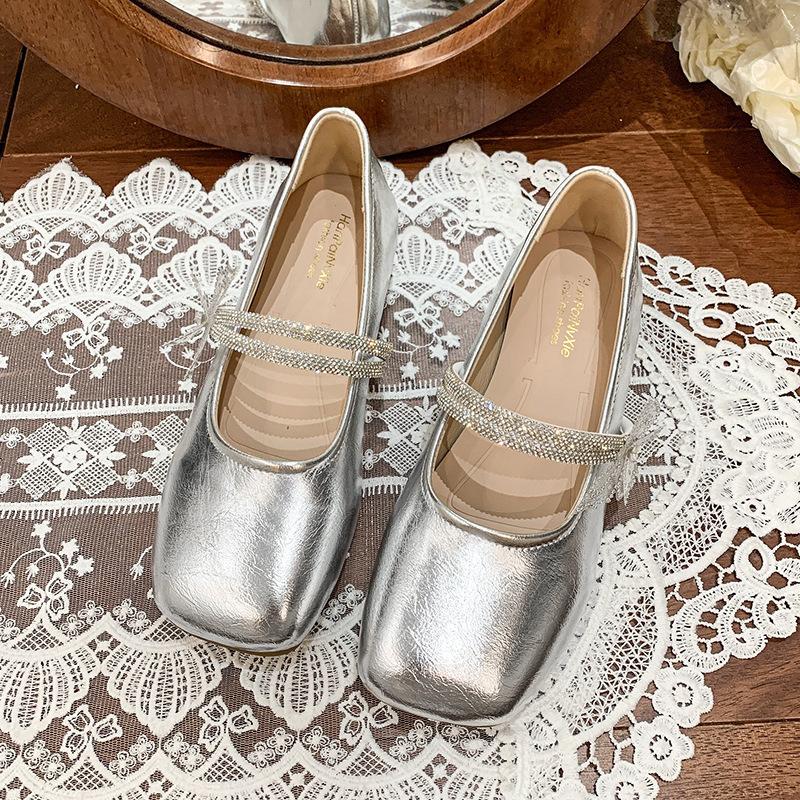 Shallow mouth square head single shoes women's summer new butterfly flat bottom one pedal fashion bow Mary Jane shoes