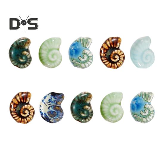 10 Pezzi Perline Sparse Fatte a Mano a Forma di Conchiglia di Mare Perline in Ceramica Estive per Creazione di Gioielli Braccialetti Artigianato