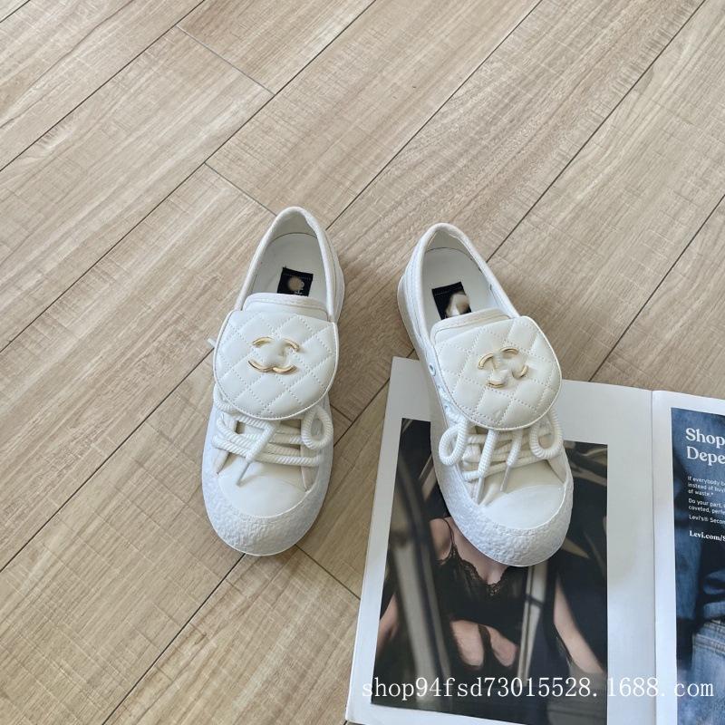 

Xiaoxiangfeng 20 new thick-soled moving schoolbag buckle canvas shoes casual biscuit shoes lace-up little white shoes women s single shoes 40 білий