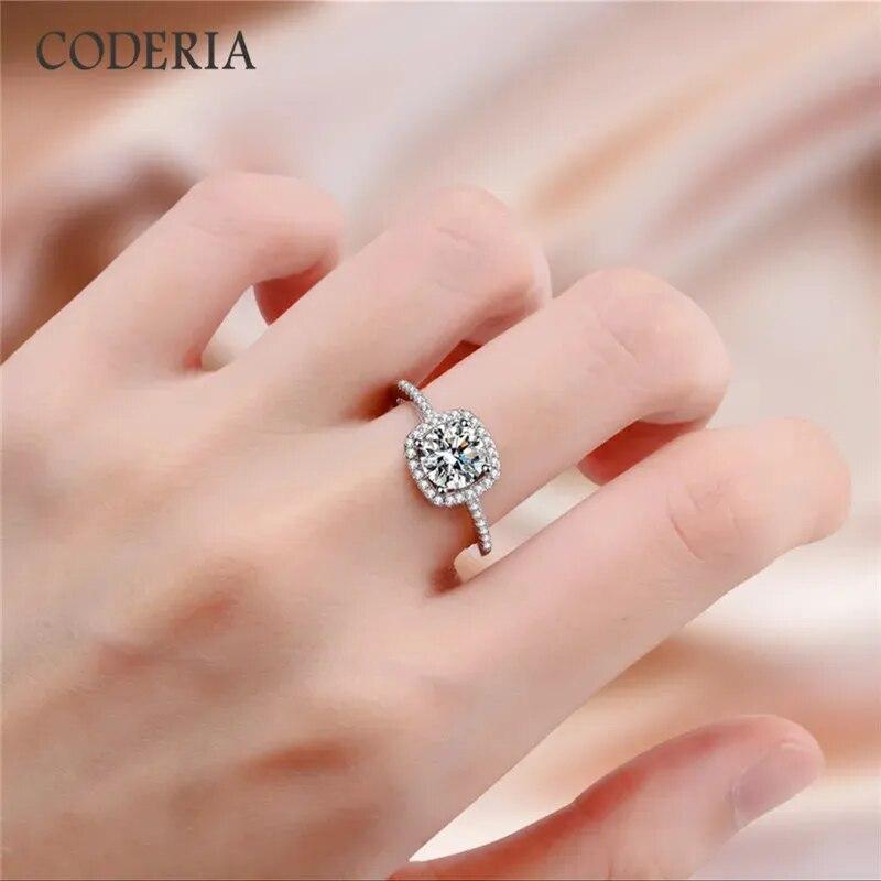 Silver 925 Platinum Plated 1-3 Carat Mozanstone 4 Claw Square Bag Birthday Ring Classic High Wedding Party Jewelry Woman Gift