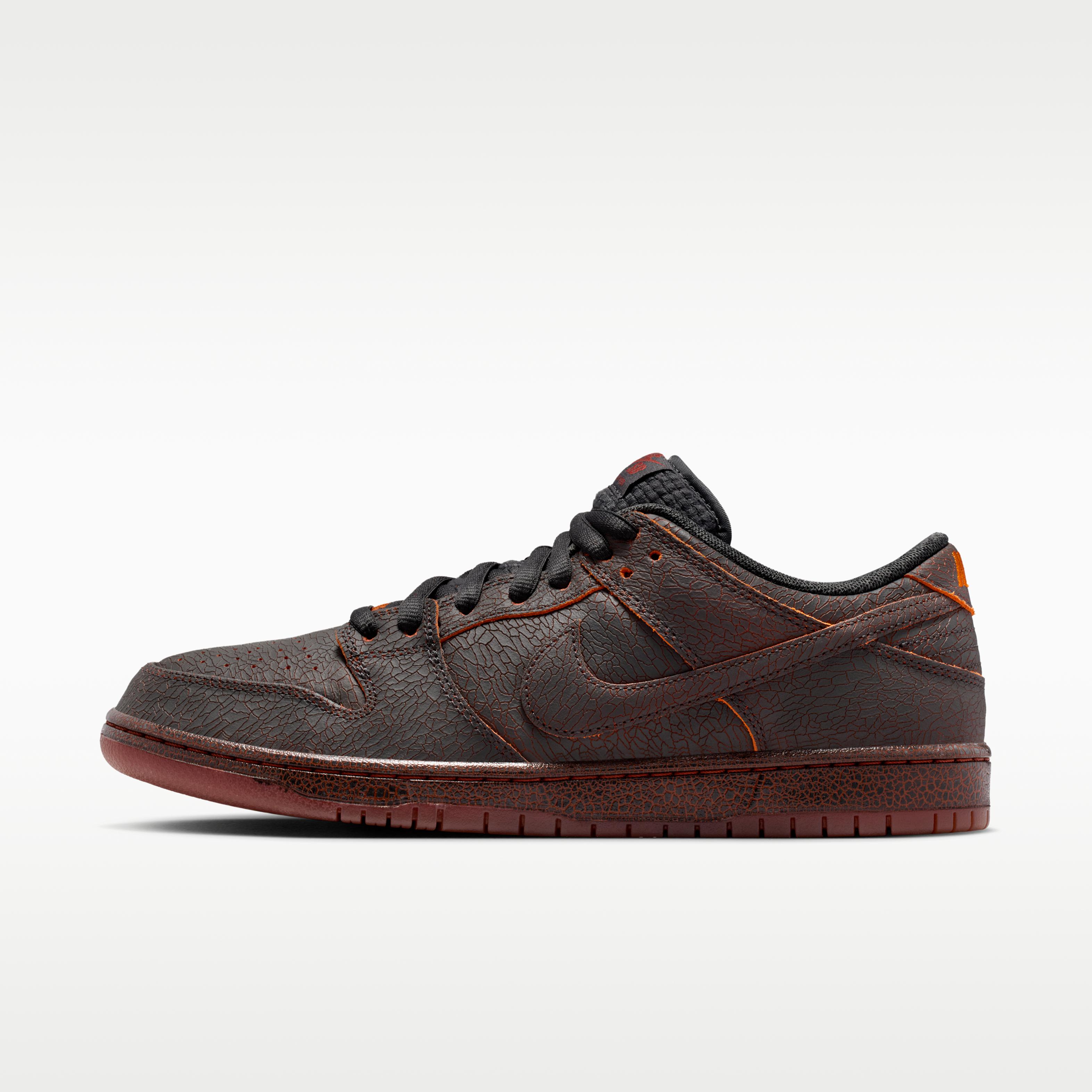 

Nike Dunk SB Low Krampus 44
