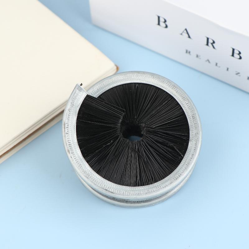 

Inner Spiral Spring Brush Cleaning Polishing And Rust Removal Brush For Cleaning Motorcycle And Bicycle Chains A1