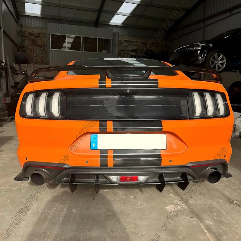 Car Rear Bumper Diffuser Fit For Ford Mustang 2018 2019 2020 2021 Body Kit Black Clip installation ABS Plastic