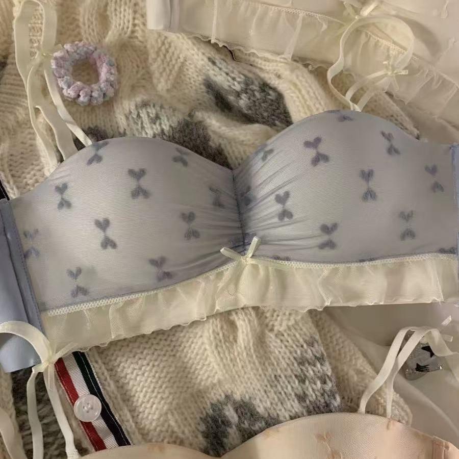 Half a cup gathered to show large, no steel ring, double breasts, anti-sagging sweet lace bra cover set