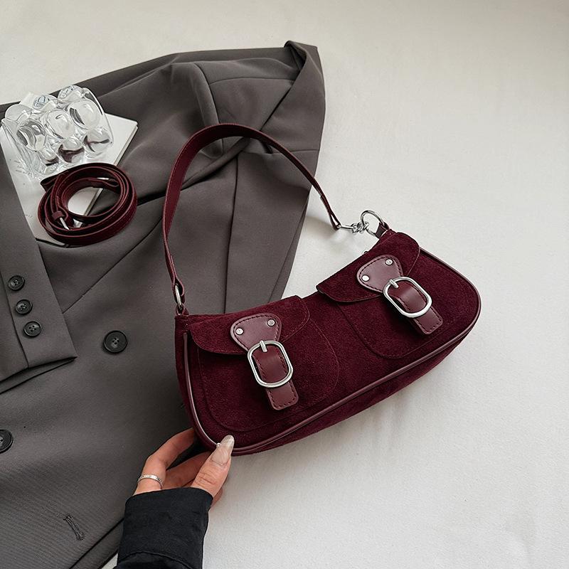 2025 Autumn New Retro Underarm Bag Women's Bag Foreign Style Fashionable High Value Crescent Bag Shoulder Bag Women