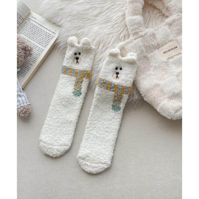 Autumn and Winter Coral Fleece Socks, Three-dimensional Ears, Scarves, Bear Socks, Non-shedding Half-fleece Socks, Warm Thickened Floor Socks