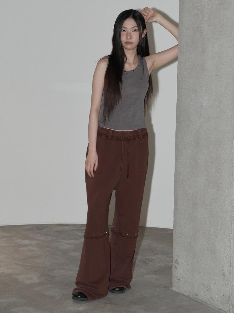 SWAYGLOW Cutout Studded Pigment Training Pants (Bg)