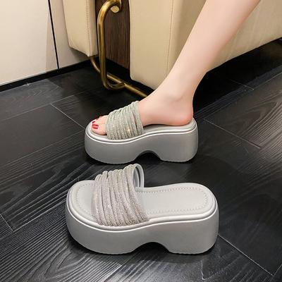 Mode 2024 Été Réseau Rouge Pantoufles Femme Antidérapantes Éponge Plateforme Tongs Tout Assorti Diamant Chaussures de Plage