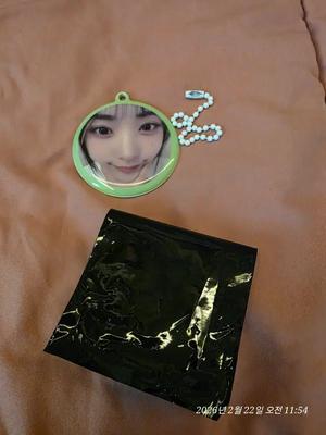QWER Showing 2nd Anniversary Pop-Up Maran Keyring