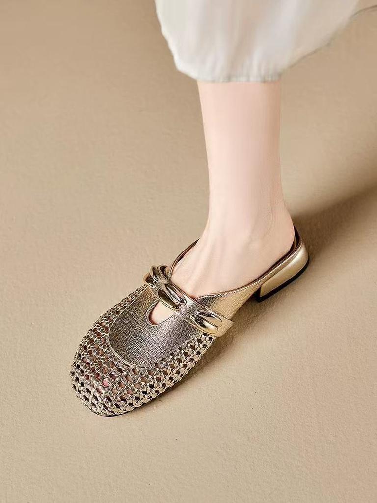 2025 new French retro square head hollow woven thick heel single shoes women's one-pedal bag head casual half slippers women