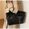 Large Capacity Tote Bag Women's 2023 New Trendy Retro Versatile Shoulder Bag Autumn and Winter Fashion Premium Handbag