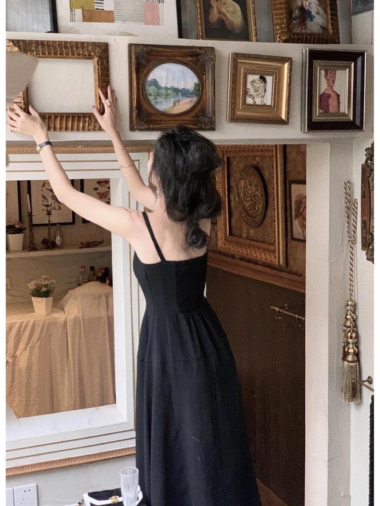 Darling Black Spaghetti Strap Bowknot Dress: Women's Sensual Design Long Skirt