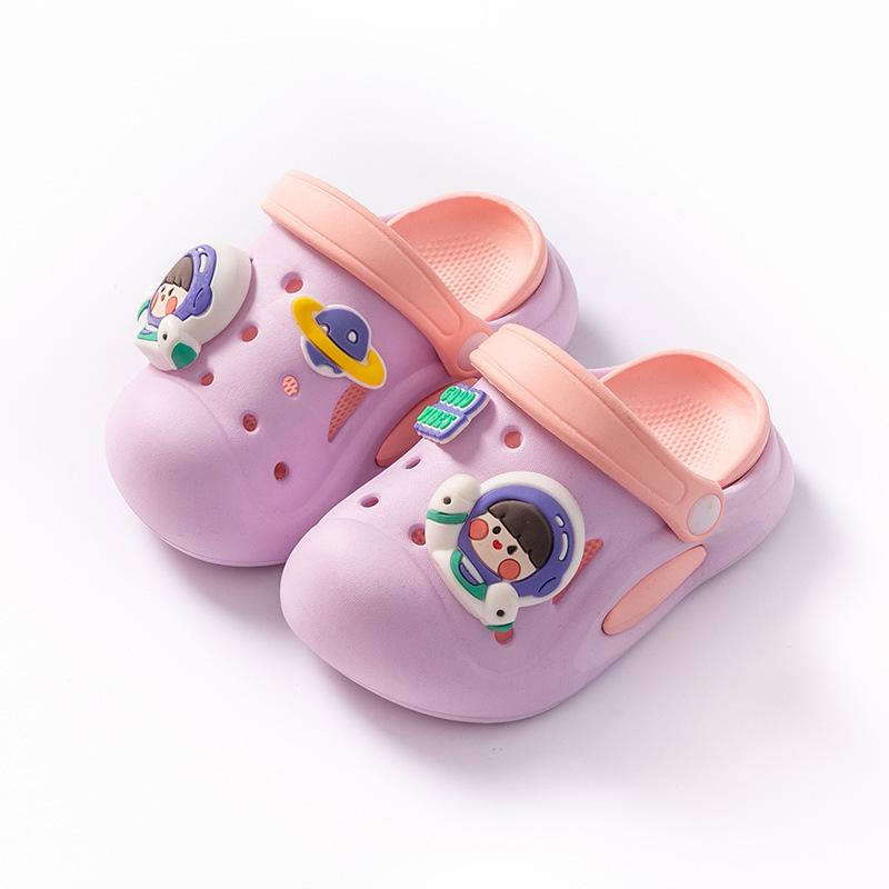 

Детские дырчатые туфли милые детские крутые шлепанцы летние для мальчиков и девочек с закрытым носком нескользящая мягкая подошва для детей среднего и младшего возраста пляжные 28-29 [Inner length 17cm]