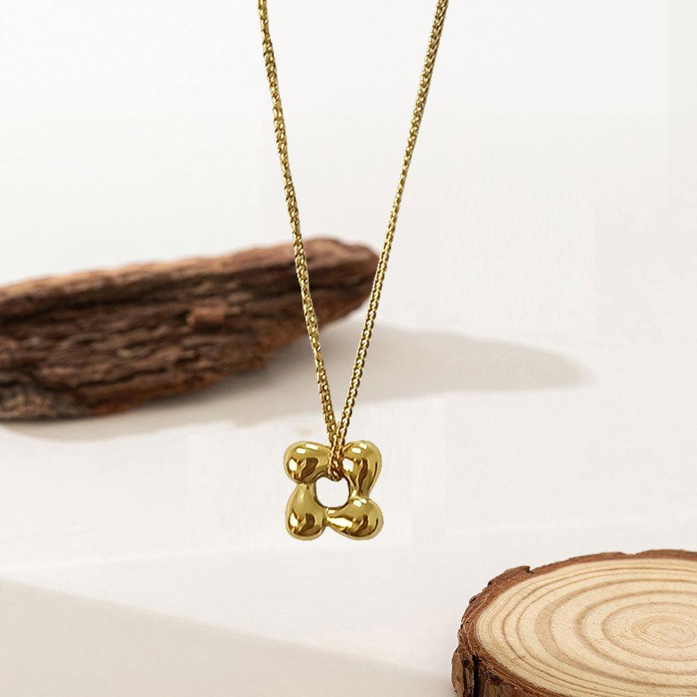 2025 Summer New Rotating Flower Necklace Women's Light Luxury Fashion High Sense Personalized Necklace Niche