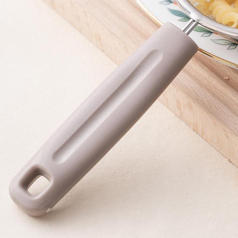Stainless Steel Mesh Strainer With Pp Handle, Fine Filtering For Juices, Residues And Flour, Ideal For Home Baking