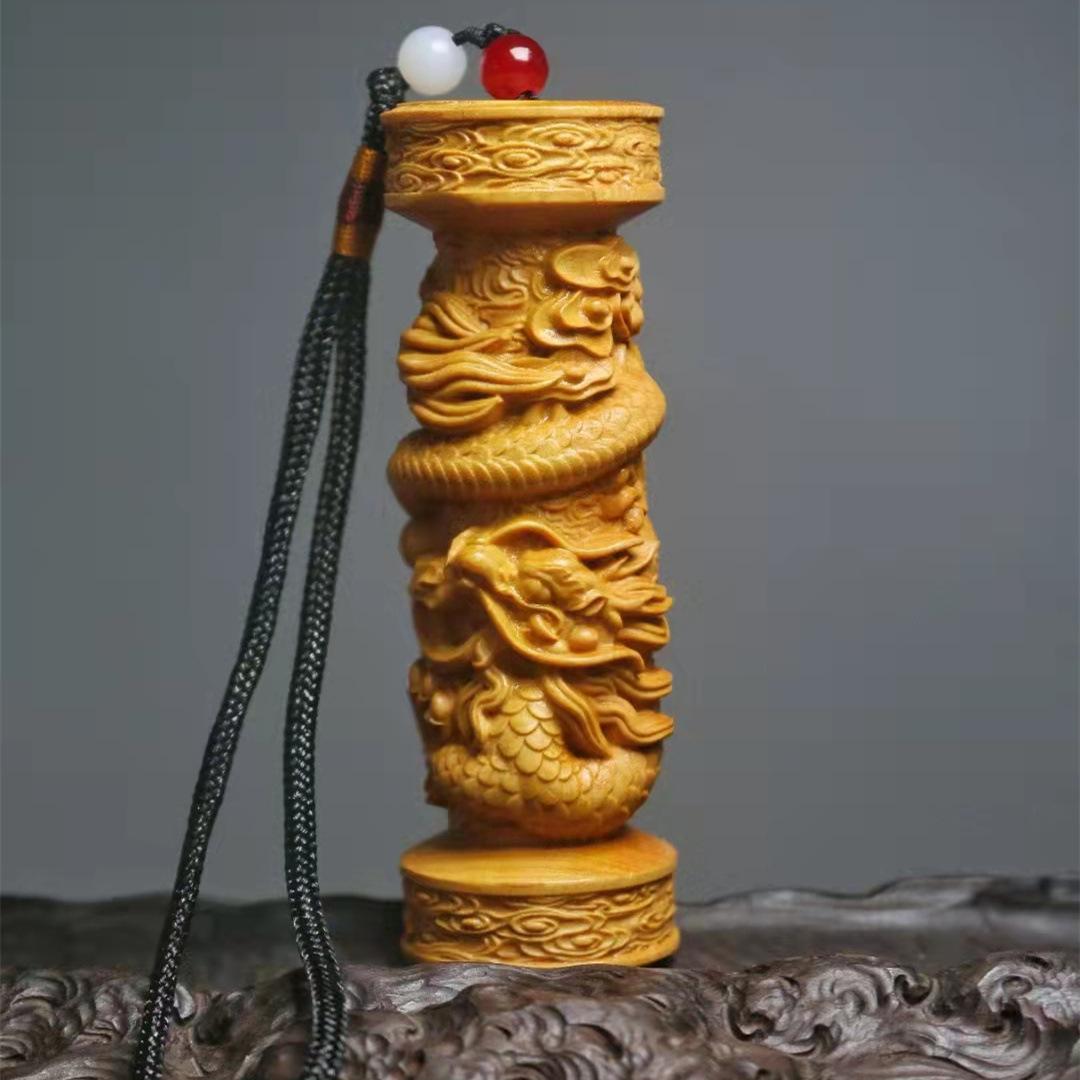 

Mascot Flying Dragon Column Decorative solid wood statuettes Pure manual carving Home room car key pendant New Year Gift 10cm