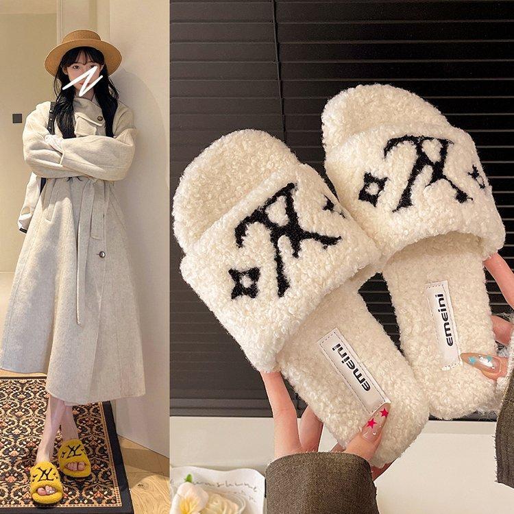 [Youshilai] Internet Celebrity Flat-bottomed Non-slip Fluffy Slippers Women's 2025 Autumn and Winter New One-word Lightweight Cotton Slippers Tide