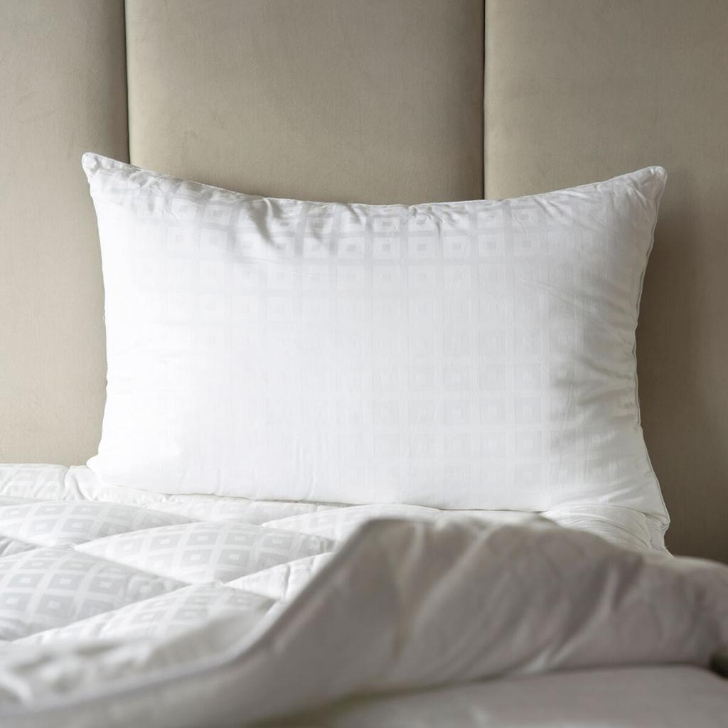 Belledorm Hotel Suite Luxury Pillow