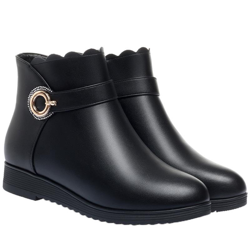 r short boots with fleece and warm soft-soled leather shoes    women's autumn and winter low-heeled versatile flat-soled women's boots