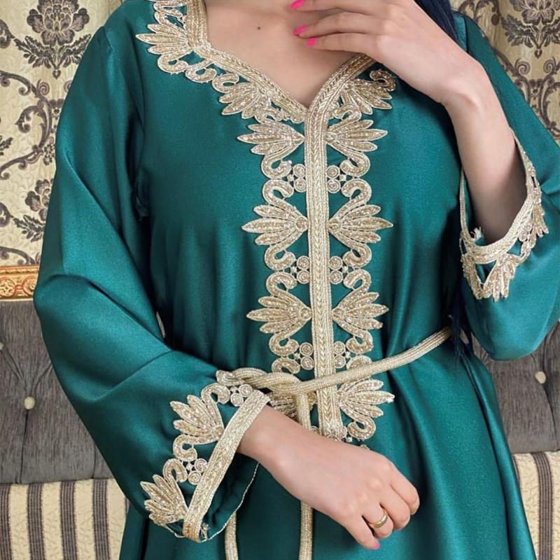 Ramadan Muslim Gold Embroidery Dresses Abayas Dubai Casual Kaftan Robe Ethnic Costumes with Long Sleeve for Womens