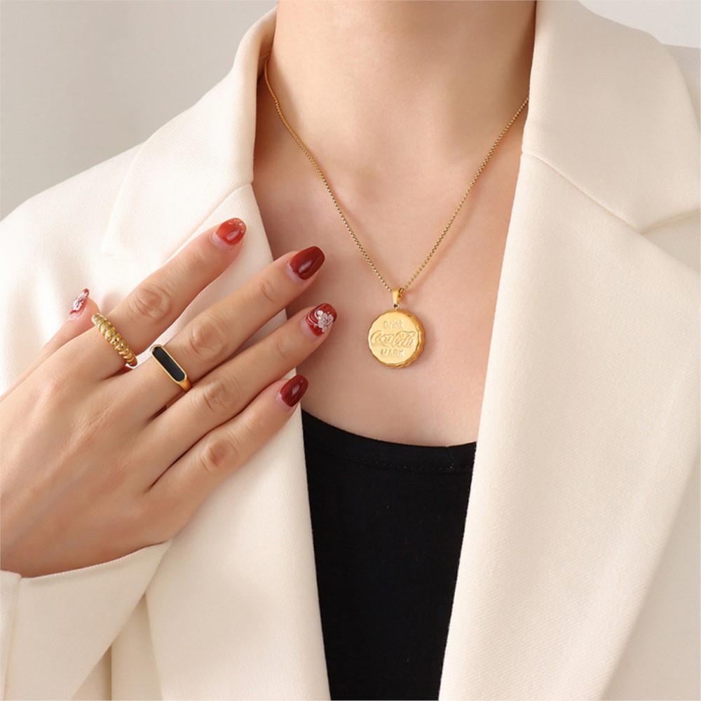 No Tarnish Stainless Steel Cola Bottle Cap Pendant Necklaces For Women Men Gold Plated Waterproof Couples Necklace Neck Chains