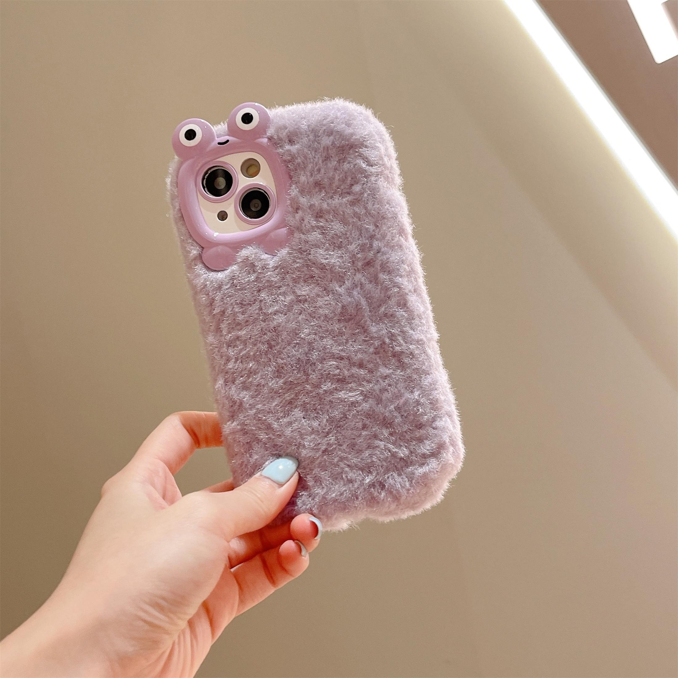 

Мультяшный милый лягушонок-объектив плюшевый чехол для телефона для iPhone 15 Pro 14 13 12 11 Max всеобъемлющий TPU плюшевый чехол для телефона для девочек for iphone13(6.1 )