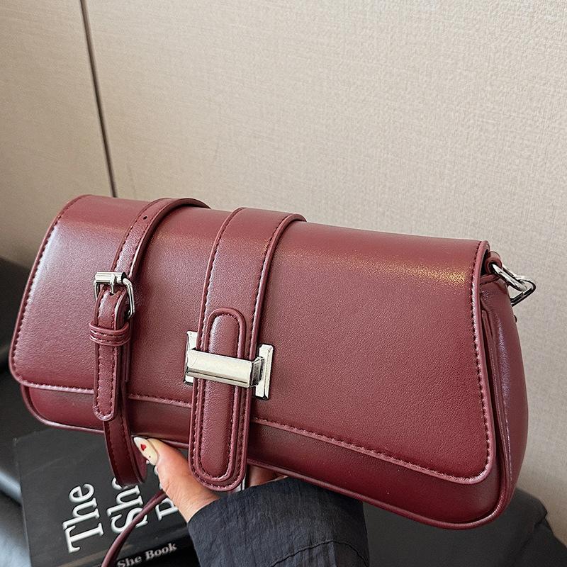 High-value Fashionable and Popular Underarm Bag Women's 2025 New Simple Casual Shoulder Messenger Bag Niche Baguette Bag