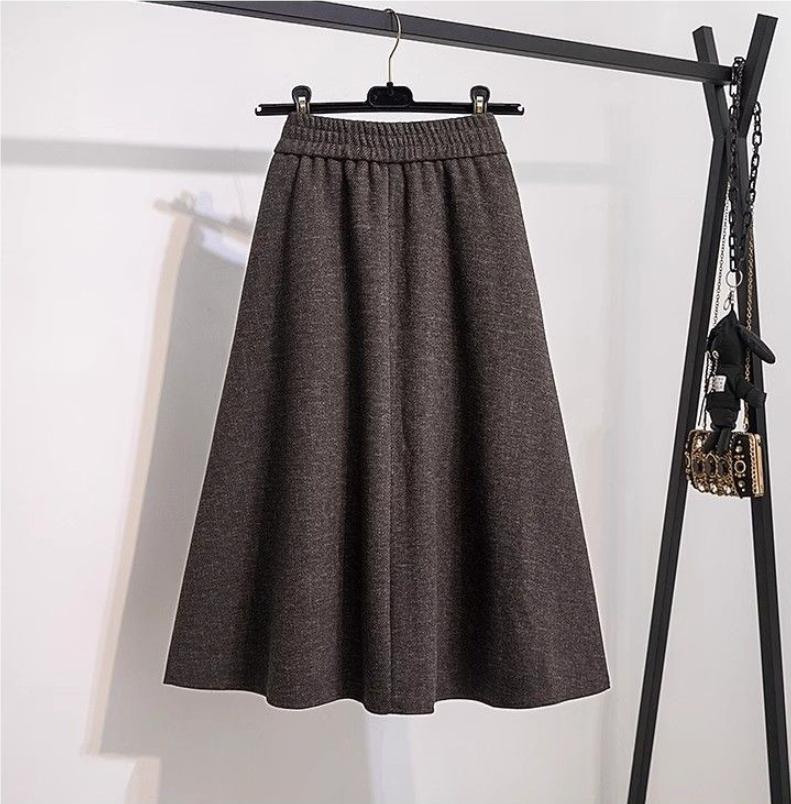 Plus Size High Waist Midi A- Line Skirt for Plus Size Women In Woolen Fabric Vintage Style Mid Autumn Winter